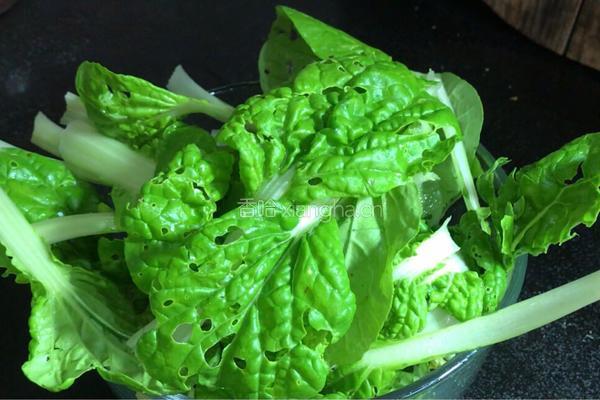 香菇荷包蛋汤面的做法图解2