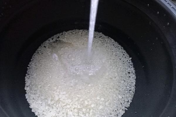 蚝油西蓝花盖浇饭的做法图解1