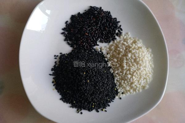 黑芝麻糊的做法图解1