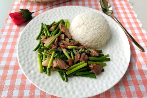 蒜苔猪头肉饭 的做法图解11