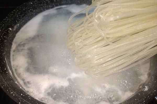 鸡蛋番茄汤米粉(无油版)的做法图解5