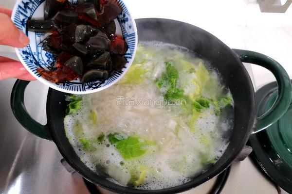 皮蛋蔬菜粥的做法图解5