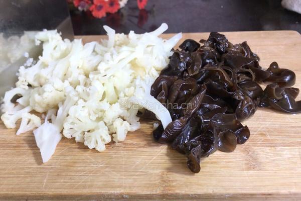 木耳花菜粥的做法图解5