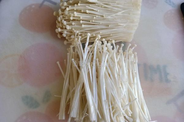 酸汤砂锅丸子的做法图解2