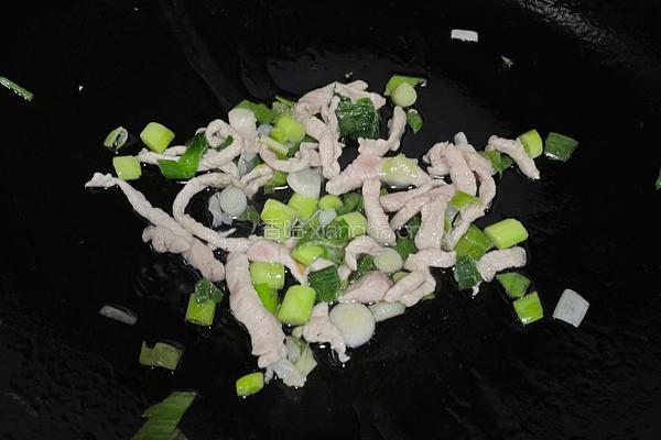 鱼香肉丝盖饭的做法图解4