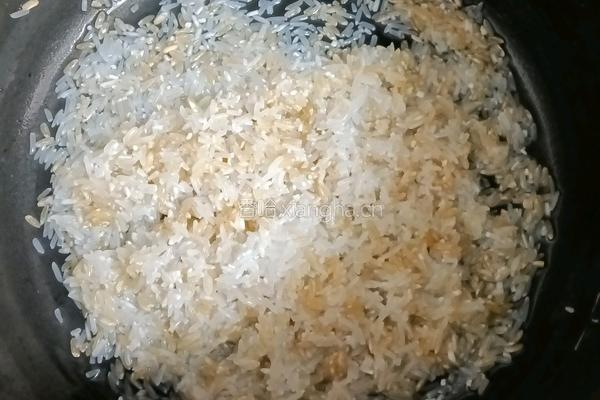 大米糙米眉豆粥的做法图解4