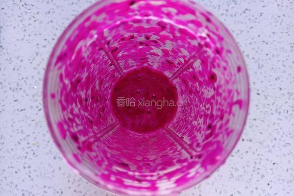 火龙果花朵饭团的做法图解3
