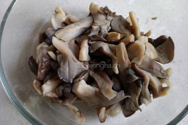 酥炸平菇的做法图解4