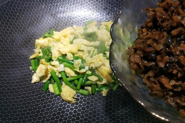 外婆菜炒鸡蛋的做法图解11