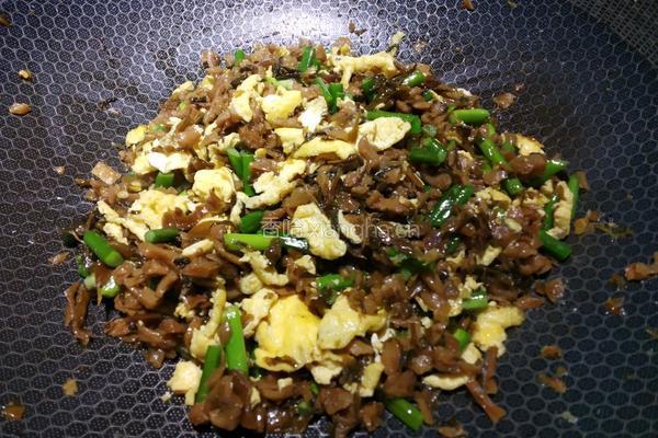 外婆菜炒鸡蛋的做法图解13