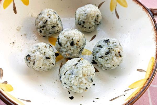海苔饭团的做法图解13