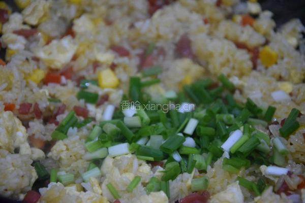 培根蛋炒饭的做法图解8