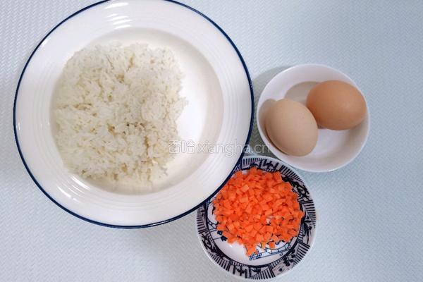 蛋炒饭的做法图解1