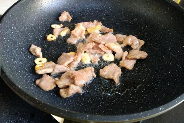 莲藕炒肉盖浇饭的做法图解9