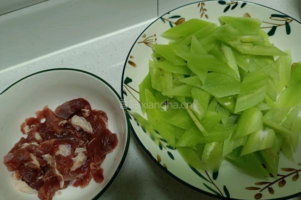莴笋炒肉的做法图解4