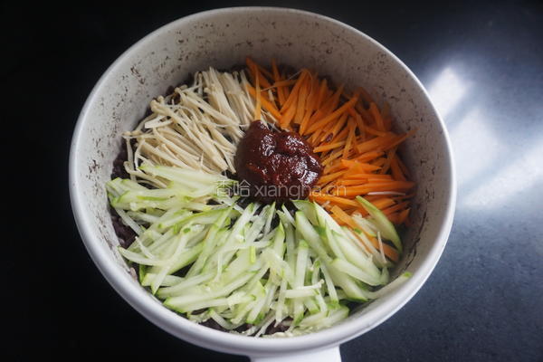 韩式拌饭的做法图解8