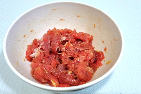 圆椒肉片盖浇饭的做法图解2
