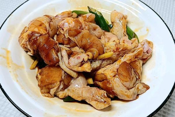 糯米蒸鸡腿的做法图解3