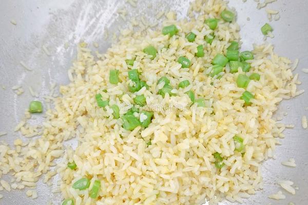 豆角炒饭的做法图解6