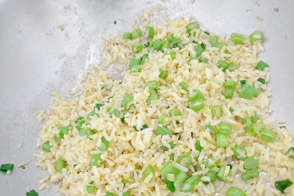 豆角炒饭的做法图解7