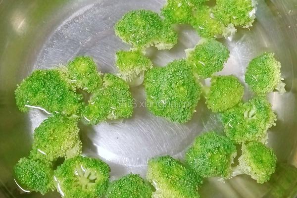 鱼丸时蔬盖饭的做法图解3