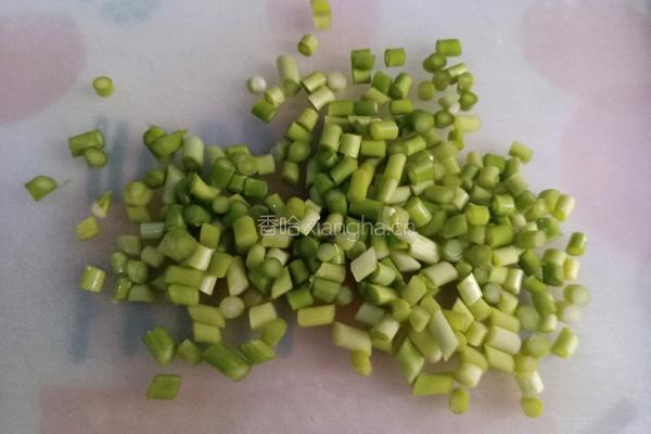 西蓝花蛋炒饭的做法图解2
