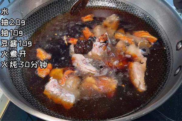 排骨土豆炖豆角的做法图解5