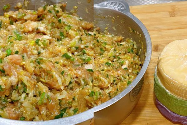猪肉萝卜馅三色饺子的做法图解11