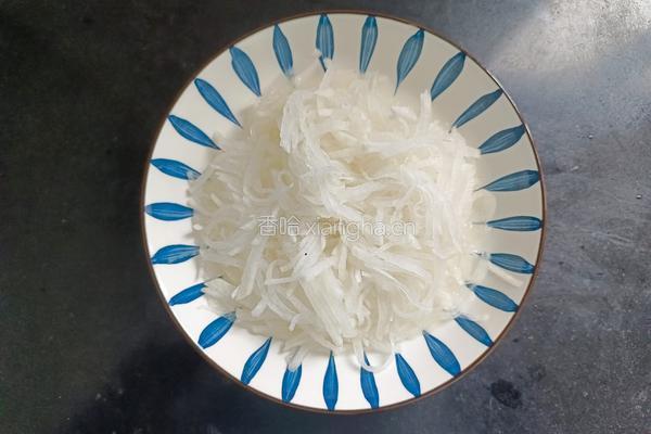  凉拌葱油萝卜丝的做法图解5