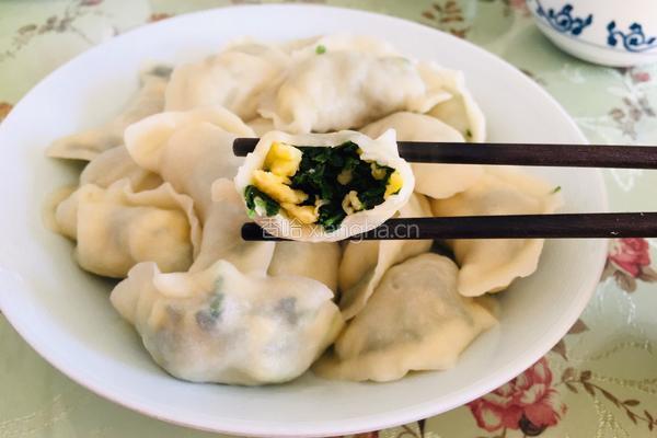 荠菜鸡蛋水饺的做法图解7