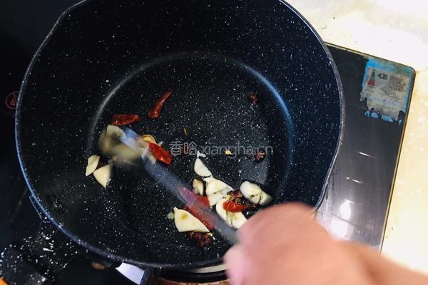 方肉雪菜扣碗的做法图解2
