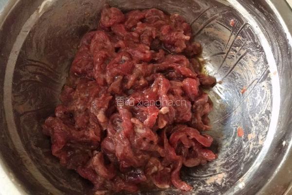 莴笋牛肉丝的做法图解1
