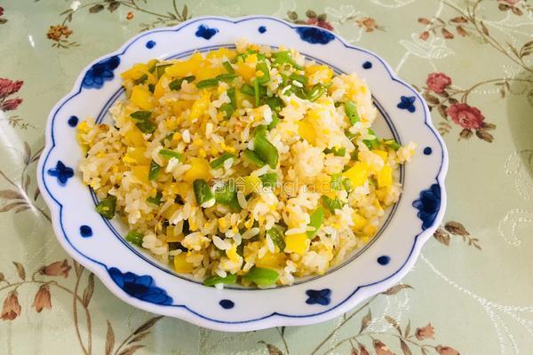 双椒蛋炒饭的做法图解7