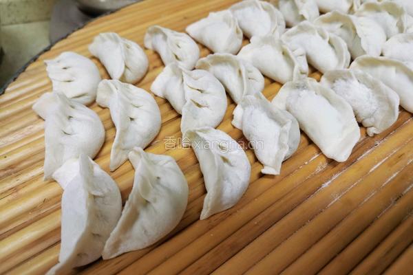 鲜肉大虾饺子的做法图解20