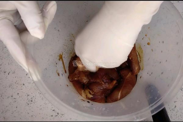 香煎梅花肉→独家秘制的做法图解2