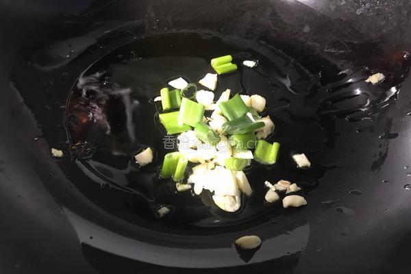 醋溜洪山菜苔的做法图解4