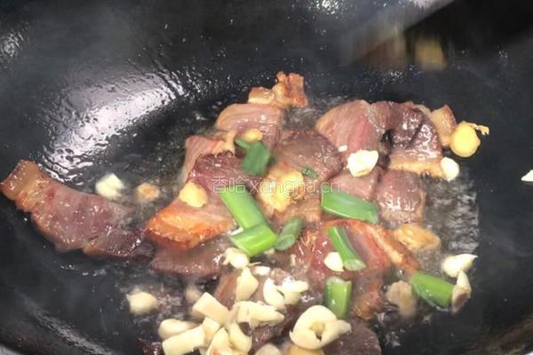 腊味炖萝卜的做法图解7