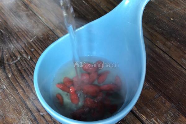 凉拌菠菜之（鸿运当头）的做法图解2