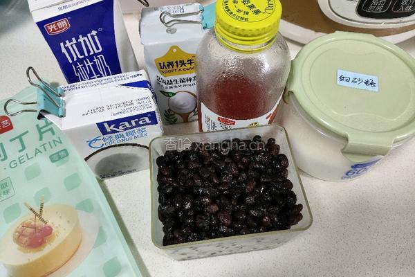 草莓蜜豆奶糕的做法图解1