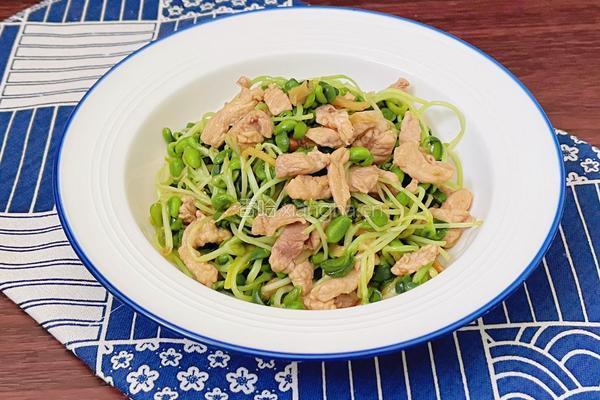 【春季“养肝”】豆苗炒肉的做法图解7