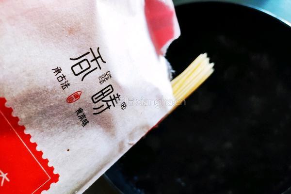 春天里的一碗米线的做法图解4