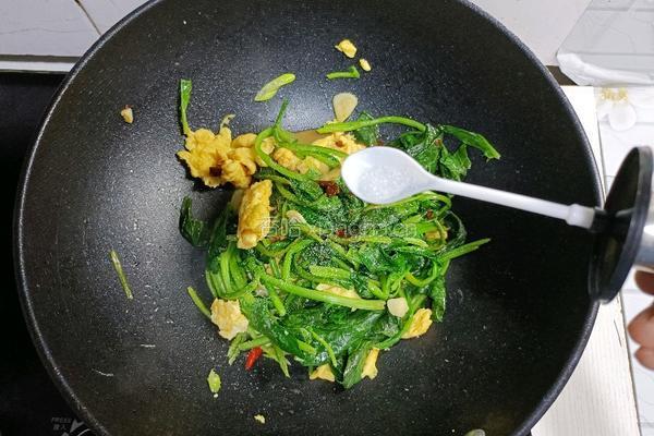 酱焖菠菜的做法图解16