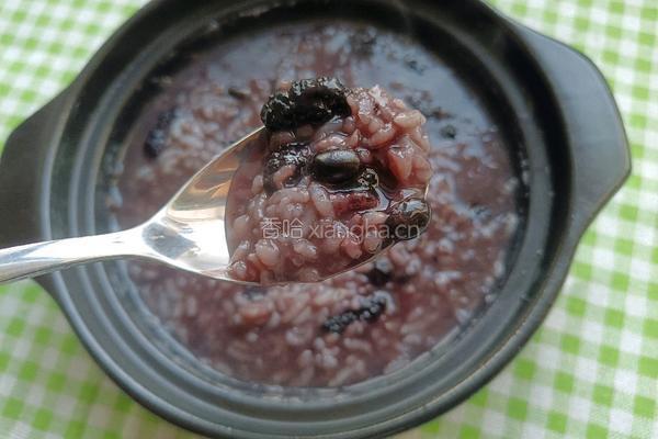 黑豆桑椹砂锅粥（简单版）的做法图解7