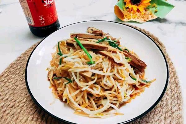 素炒绿豆芽的做法图解6