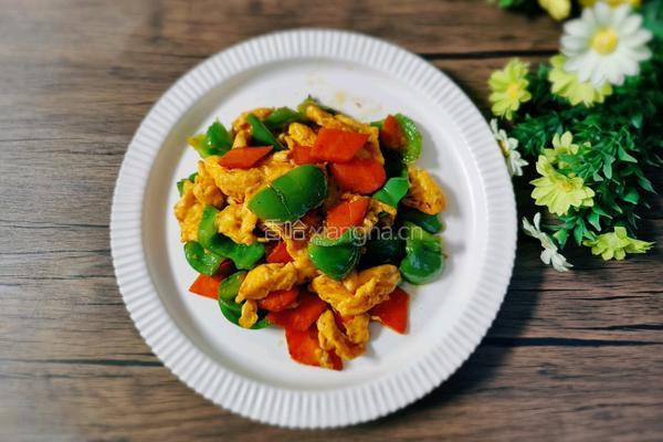 蚝油菜椒炒鸡蛋的做法图解8