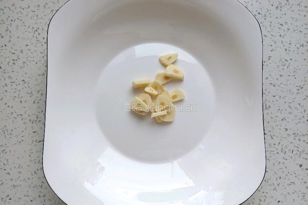 清炒油麦菜的做法图解3