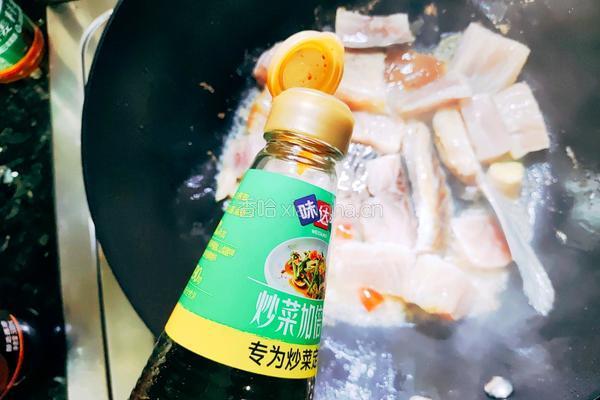 咸鱼烧花生的做法图解7