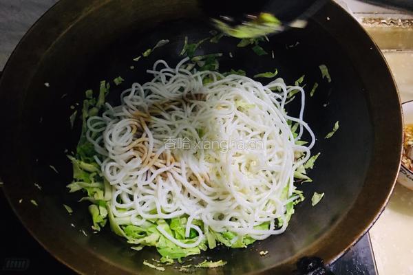 莲花菜鸡蛋炒米线的做法图解9