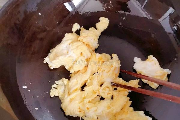 酱鸡蛋拌菠菜的做法图解7