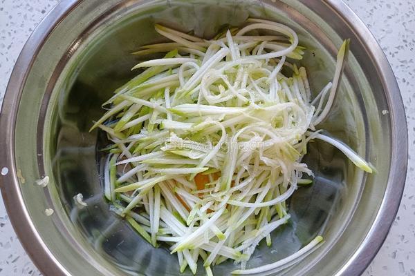 西葫芦鸡蛋饼的做法图解4